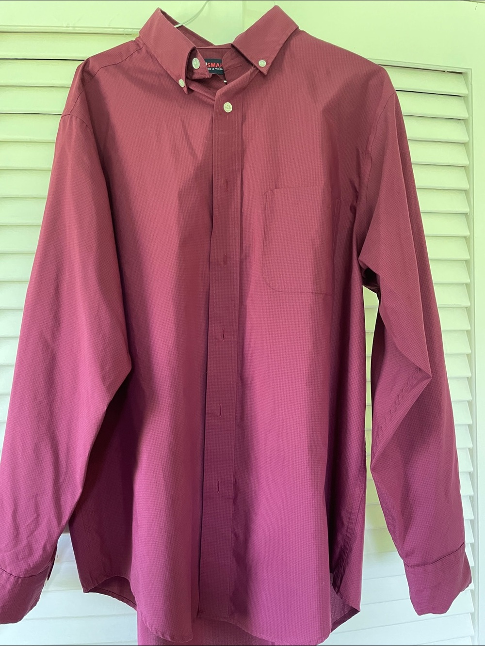 Roundtree & Yorke TravelSmart Button-Down Shirt in Maroon